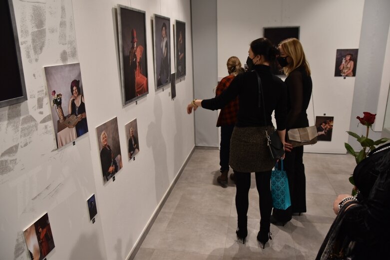  Sztuka łączy pokolenia. Portret i styl w muzeum 