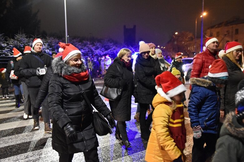  Taki marsz mikołajów tylko w Skierniewicach! 