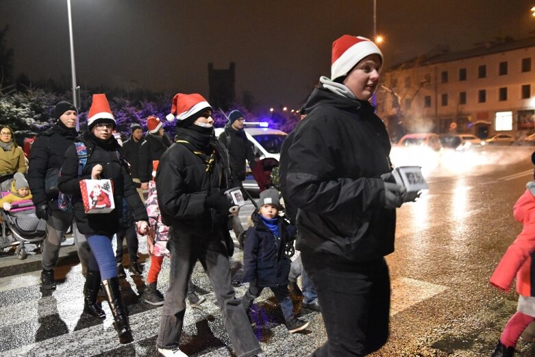  Taki marsz mikołajów tylko w Skierniewicach! 