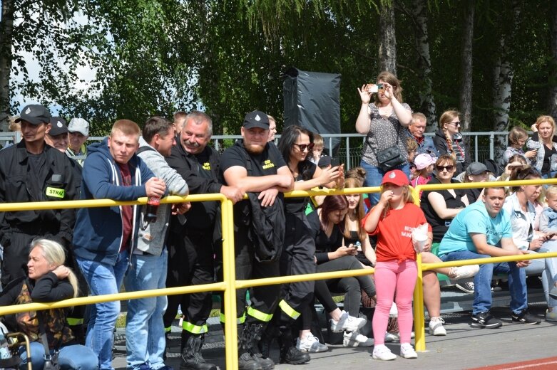  Tłumy na zawodach pożarniczych w Makowie 