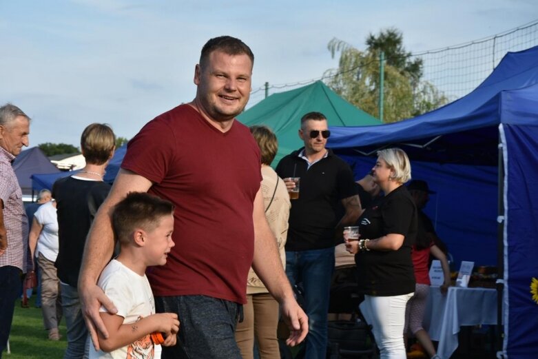  To był rodzinny piknik w Woli Pękoszewskiej 