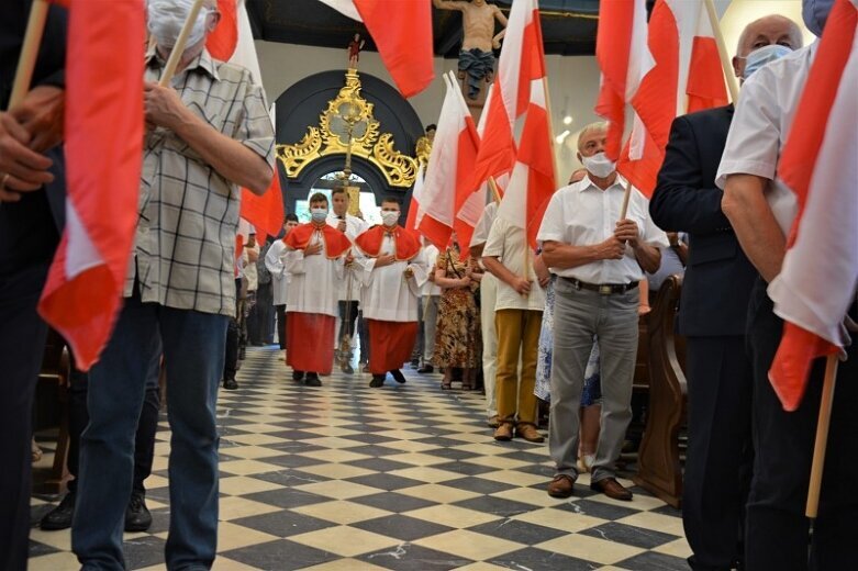  To nie była tylko oficjalna uroczystość. Manifestacja patriotyczna rawian! 