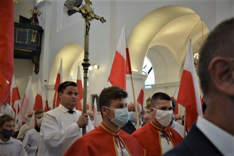  To nie była tylko oficjalna uroczystość. Manifestacja patriotyczna rawian! 