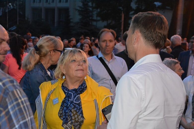  Trzaskowski w Międzyborowie apelował - Idźcie na wybory! 