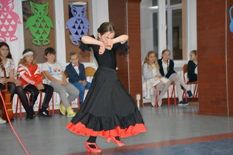  Uczniowie „Trójki” zaprosili nas na andrzejkowy koncert 