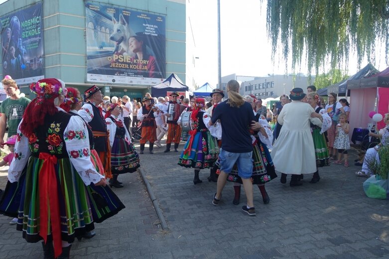  Ulice Skierniewic tętniły świątecznym życiem  