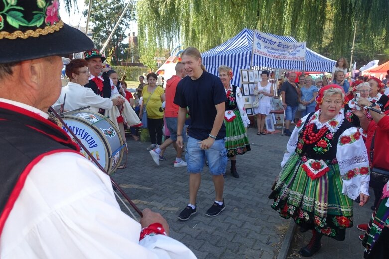  Ulice Skierniewic tętniły świątecznym życiem  