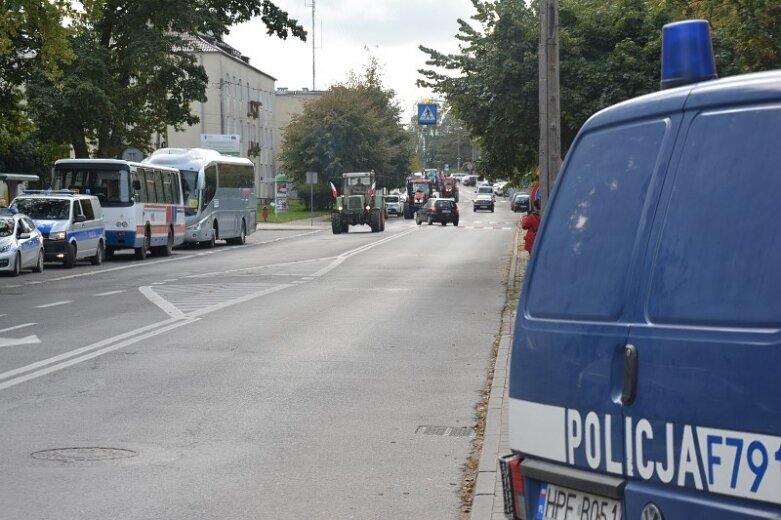  W biurze poselskim PiS protestujący rolnicy mówili o zdrajcach 