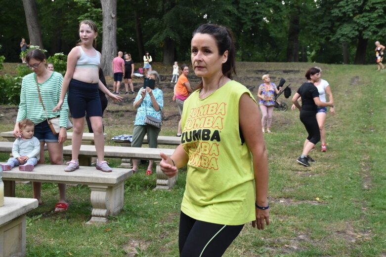  Wakacyjna zumba wróciła do parku 