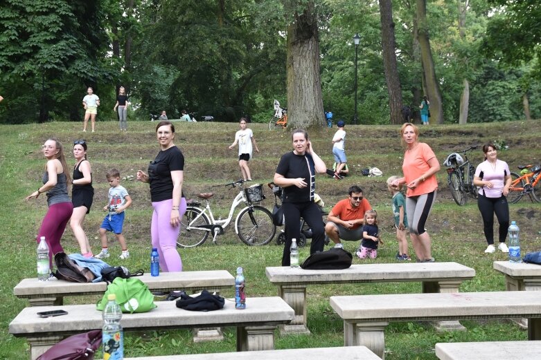  Wakacyjna zumba wróciła do parku 