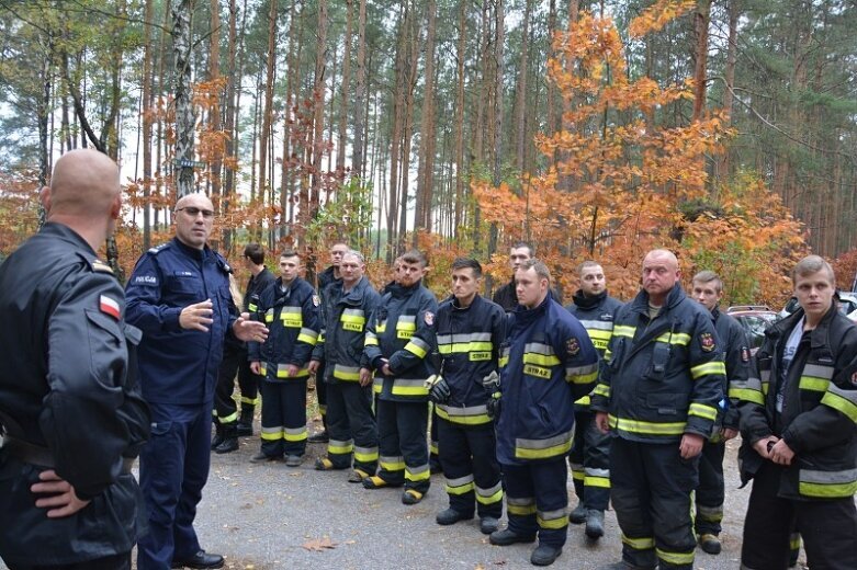  Wciąż nie znaleziono Piotra. Komendant policji wyjaśnia szczegóły akcji. VIDEO 