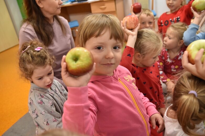  Wesoły Dzień Jabłuszka w Zielonym Zakątku 