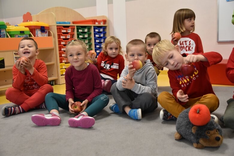  Wesoły Dzień Jabłuszka w Zielonym Zakątku 