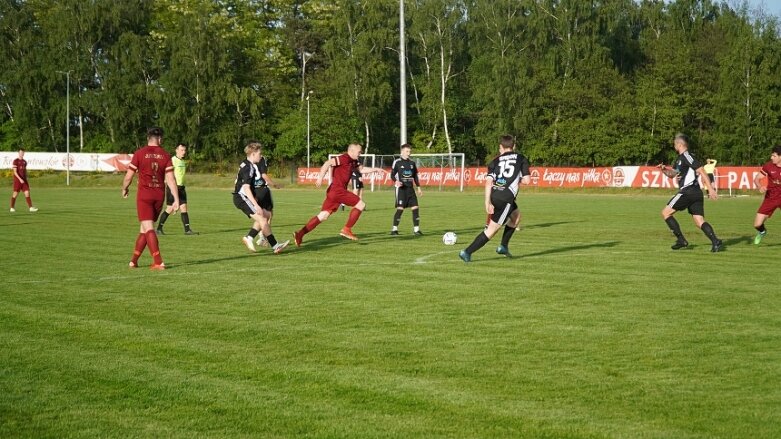  Widok lepszy od Jutrzenki na stadionie w Lipcach Reymontowskich 