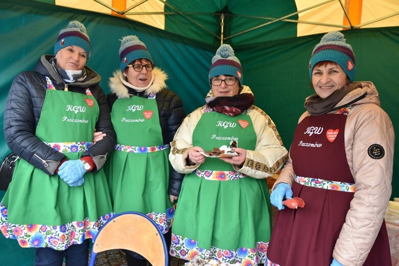  Wielka Orkiestra Świątecznej Pomocy gra na skierniewickim rynku 