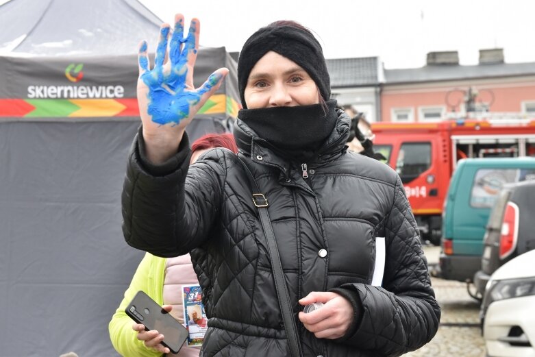  Wielka Orkiestra Świątecznej Pomocy gra na skierniewickim rynku 