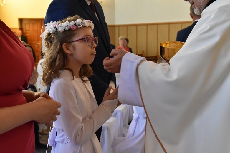  Wielki dzień w życiu małych parafian z Rawki 