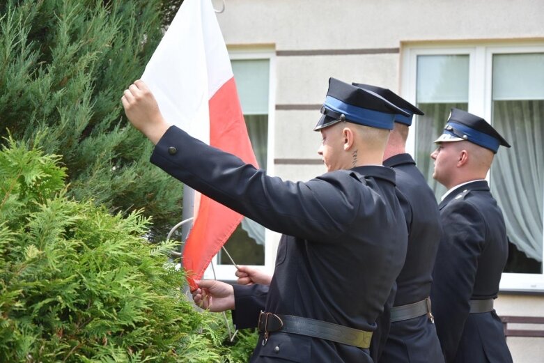  Wóz strażacki przekazany OSP Jeruzal 