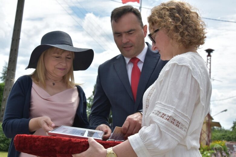  Wóz strażacki przekazany OSP Jeruzal 