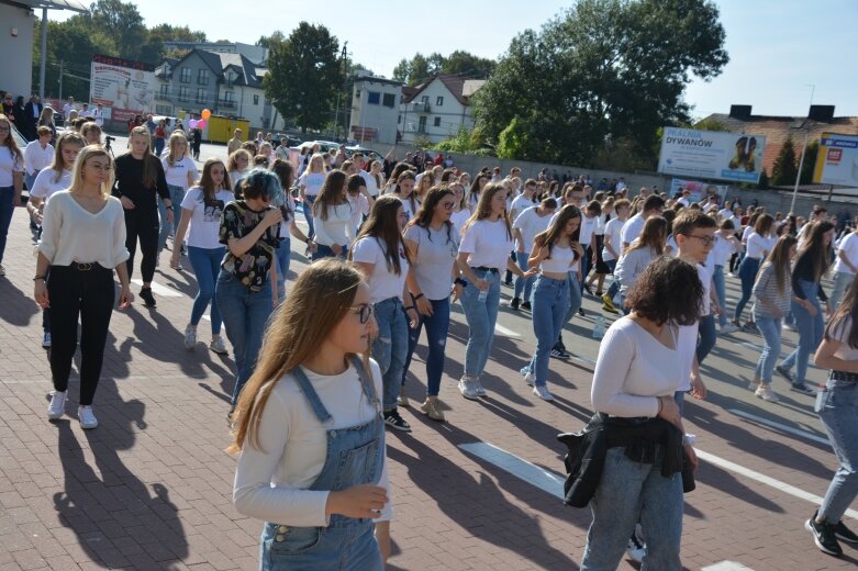  Wspaniały pomysł rawskiej młodzieży. Tańczyli dla Zosi Bigos 