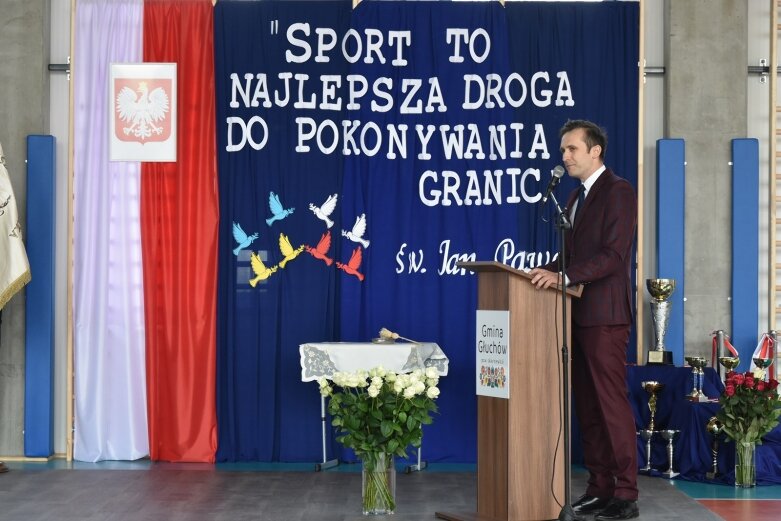  Wstęga przecięta! Hala sportowa w Michowicach otwarta 