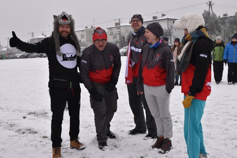  Wszystkie ręce na pokład. Znów morsowali dla Agaty 