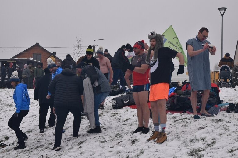  Wszystkie ręce na pokład. Znów morsowali dla Agaty 