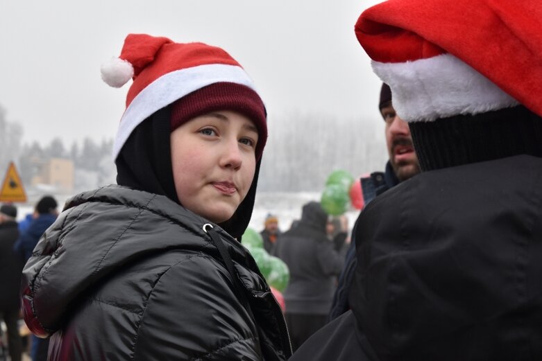  Wszystkie ręce na pokład. Znów morsowali dla Agaty 