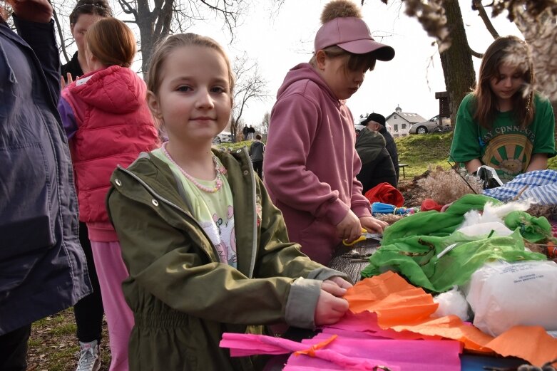  Wykąpali się w zimnej Rawce i pomogli Filipkowi 