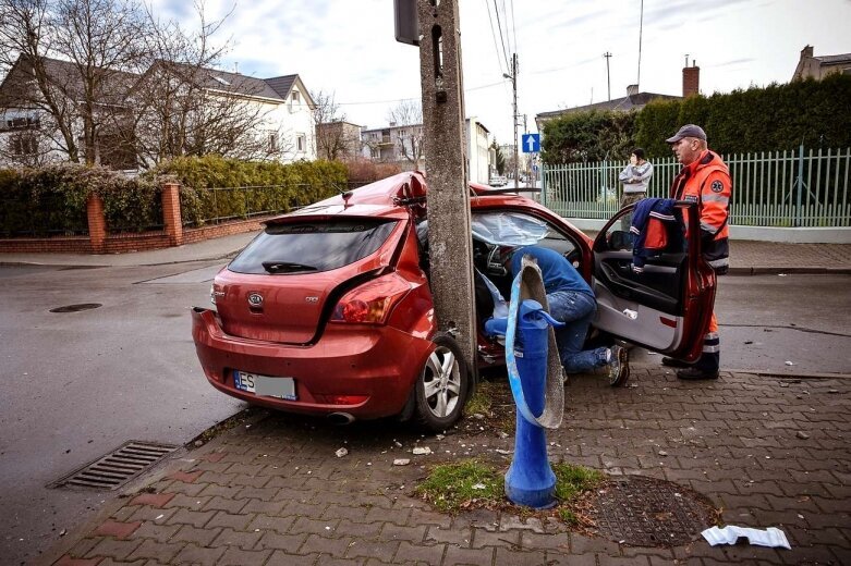  Wypadek na skrzyżowaniu Długiej i Ogrodowej 