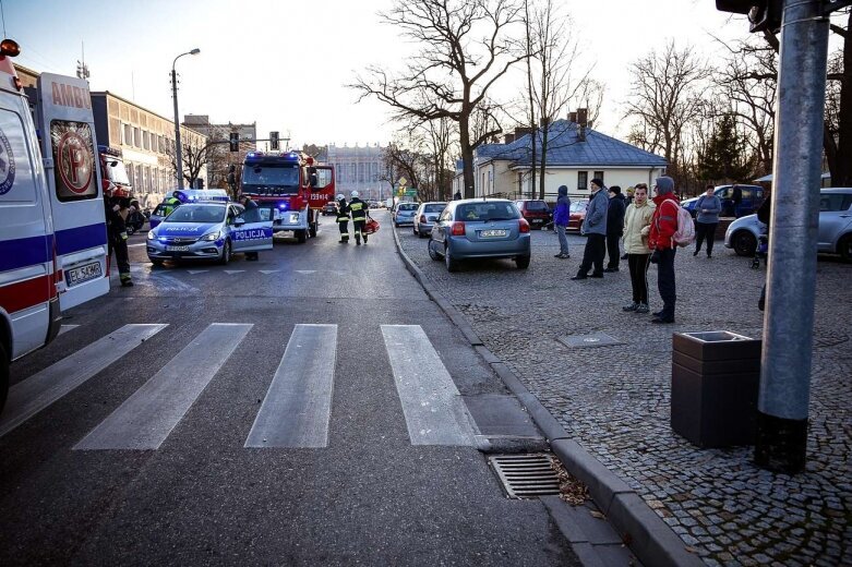  Wypadek na skrzyżowaniu Sienkiewicza i Sobieskiego 