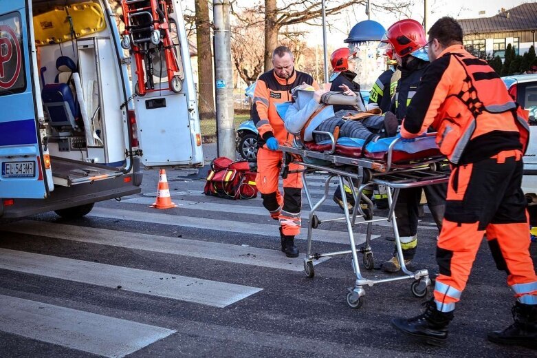  Wypadek na skrzyżowaniu Sienkiewicza i Sobieskiego 