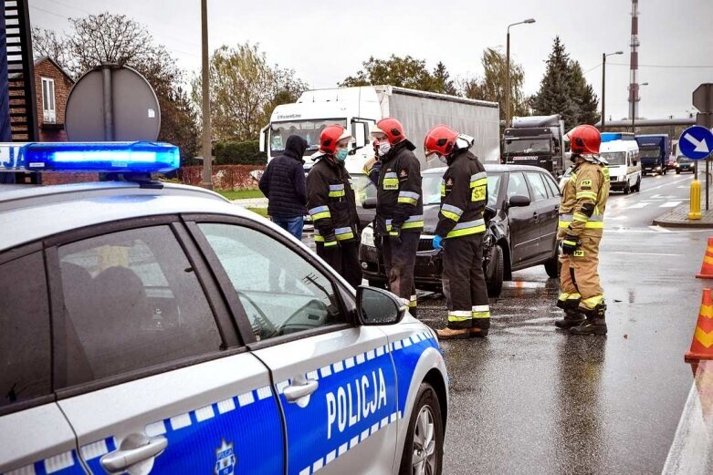  Wypadek na skrzyżowaniu Skłodowskiej i Czerwonej [ZDJĘCIA] 