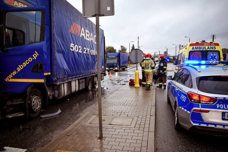  Wypadek na skrzyżowaniu Skłodowskiej i Czerwonej [ZDJĘCIA] 