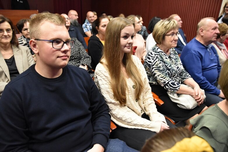  Wzruszająca lekcja historii w muzeum 