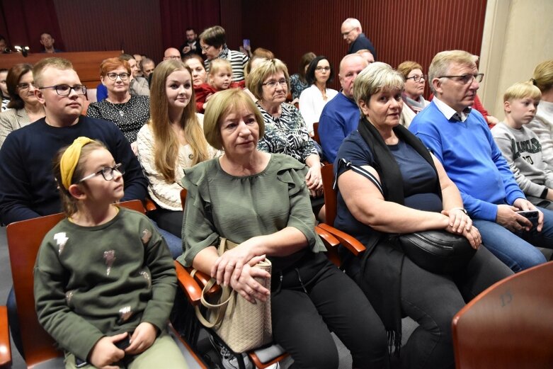  Wzruszająca lekcja historii w muzeum 