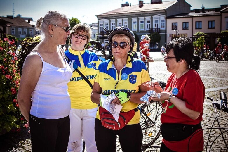  XVII Rodzinny Rajd Rowerowy w Skierniewicach - zobacz zdjęcia 