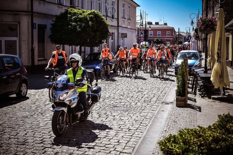  XVII Rodzinny Rajd Rowerowy w Skierniewicach - zobacz zdjęcia 