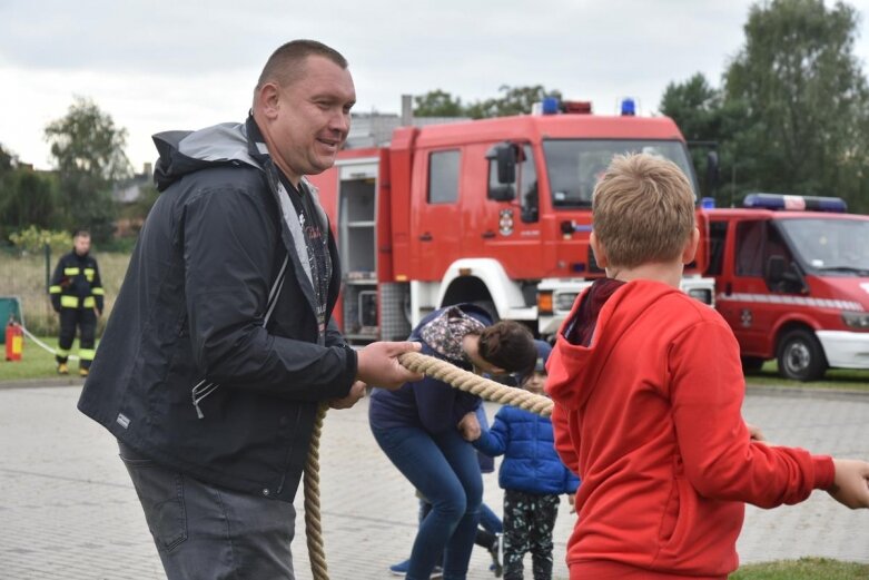  Zadebiutował sądziedszki grill w Miedniewicach 