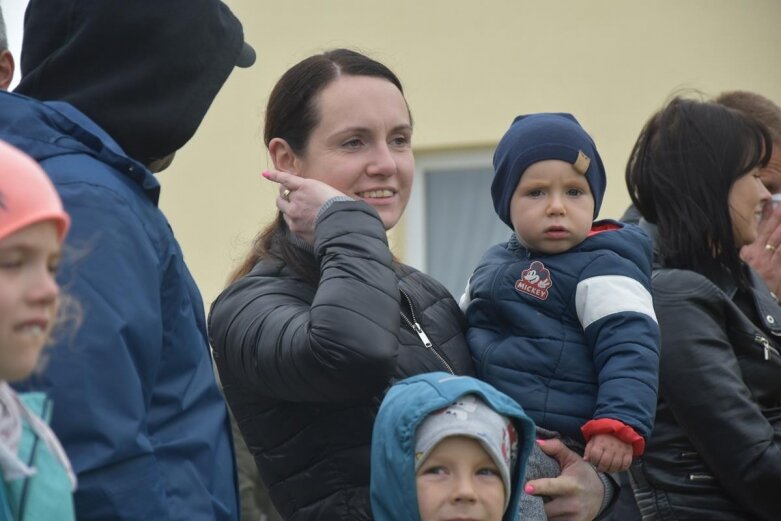  Zadebiutował sądziedszki grill w Miedniewicach 