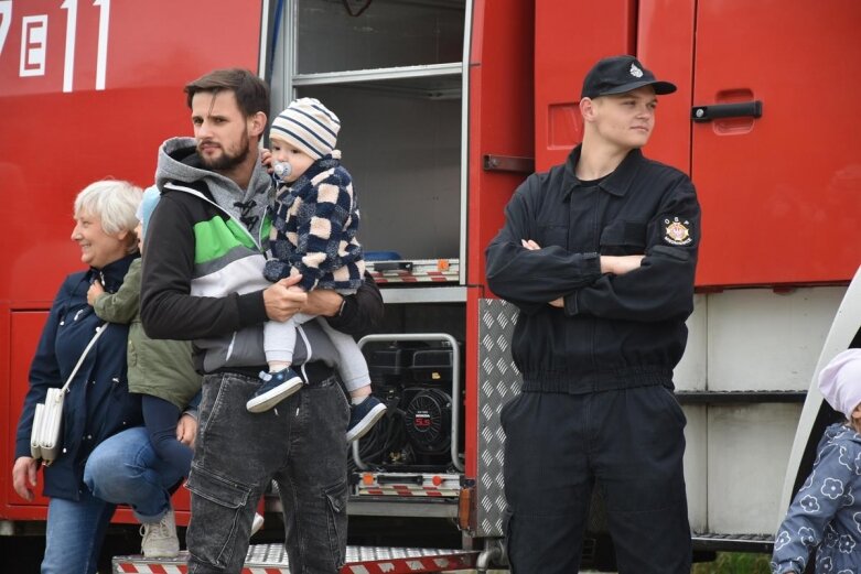  Zadebiutował sądziedszki grill w Miedniewicach 