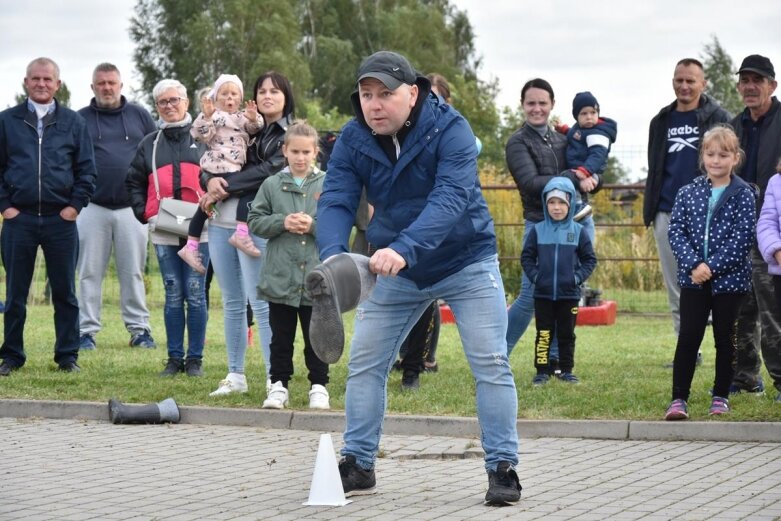  Zadebiutował sądziedszki grill w Miedniewicach 