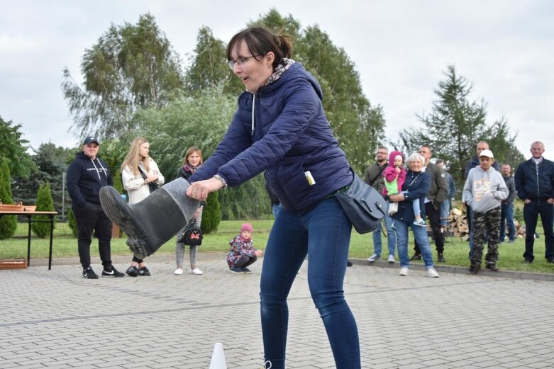  Zadebiutował sądziedszki grill w Miedniewicach 