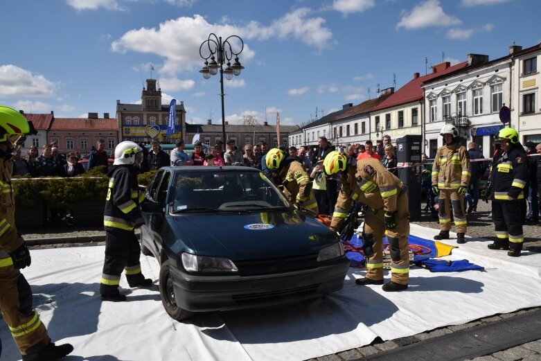  Zlot klasyków na skierniewickim rynku 