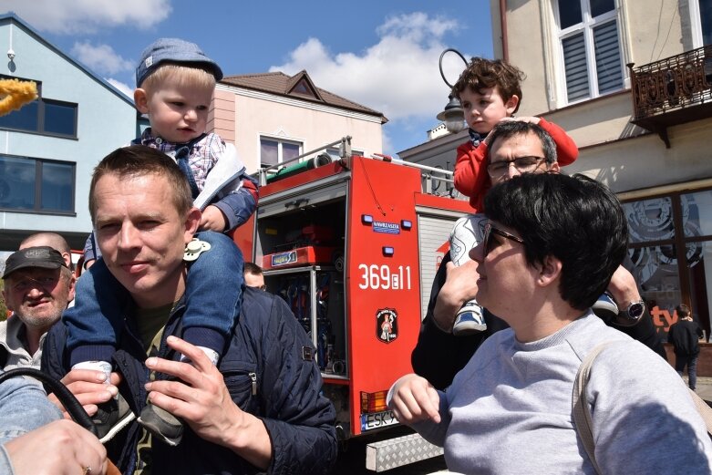  Zlot klasyków na skierniewickim rynku 