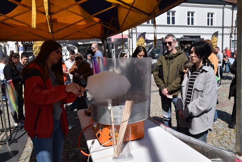  Zlot klasyków na skierniewickim rynku 