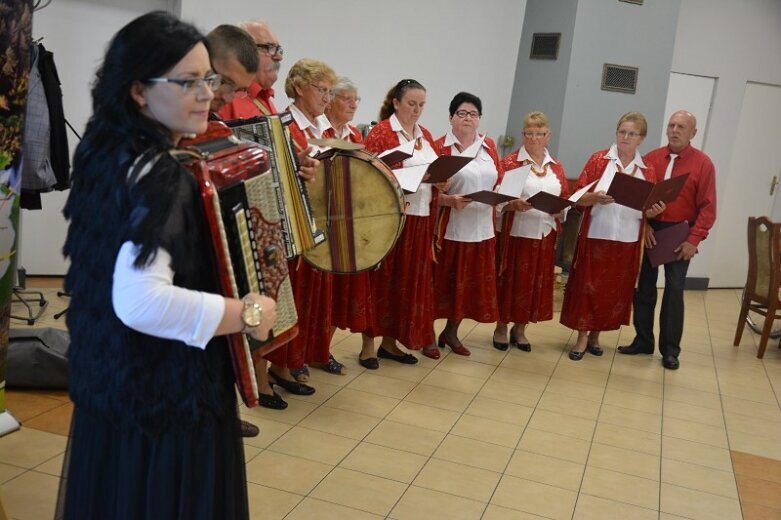  Zobaczcie, jaką w Kurzeszynie przygotowano niespodziankę dla seniorów 