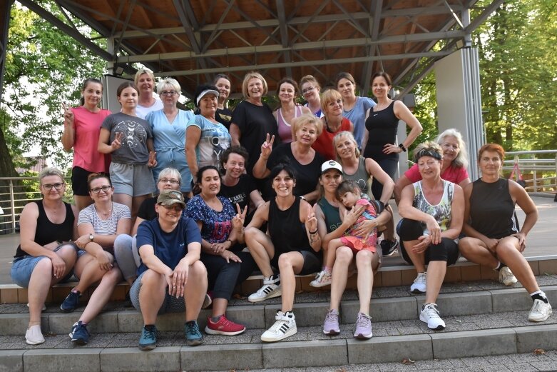  Zumba fitness integruje mszczonowian 