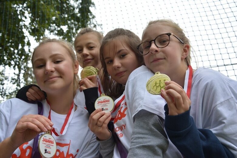  Zuzia ma tylko trzy latka. Fotorelacja z Biegu Solidarności  