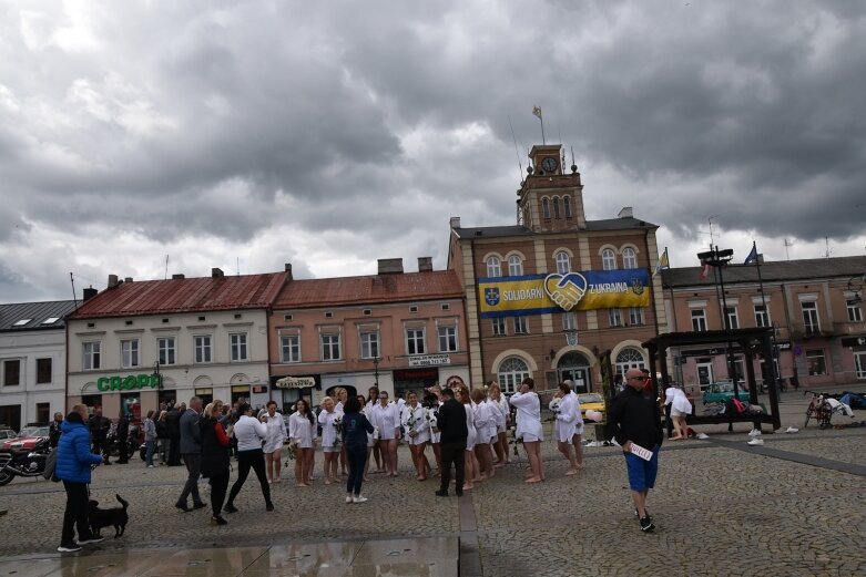  „Zobacz więcej” z przystankiem w Skierniewicach 